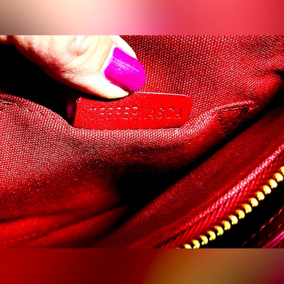 BURBERRY Red Leather Made in Italy Shoulder Bag Mint Condition - Picture 14 of 16